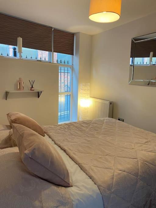 Central Leeds Townhouse With Private Roof Garden Sleeps 4 Екстериор снимка